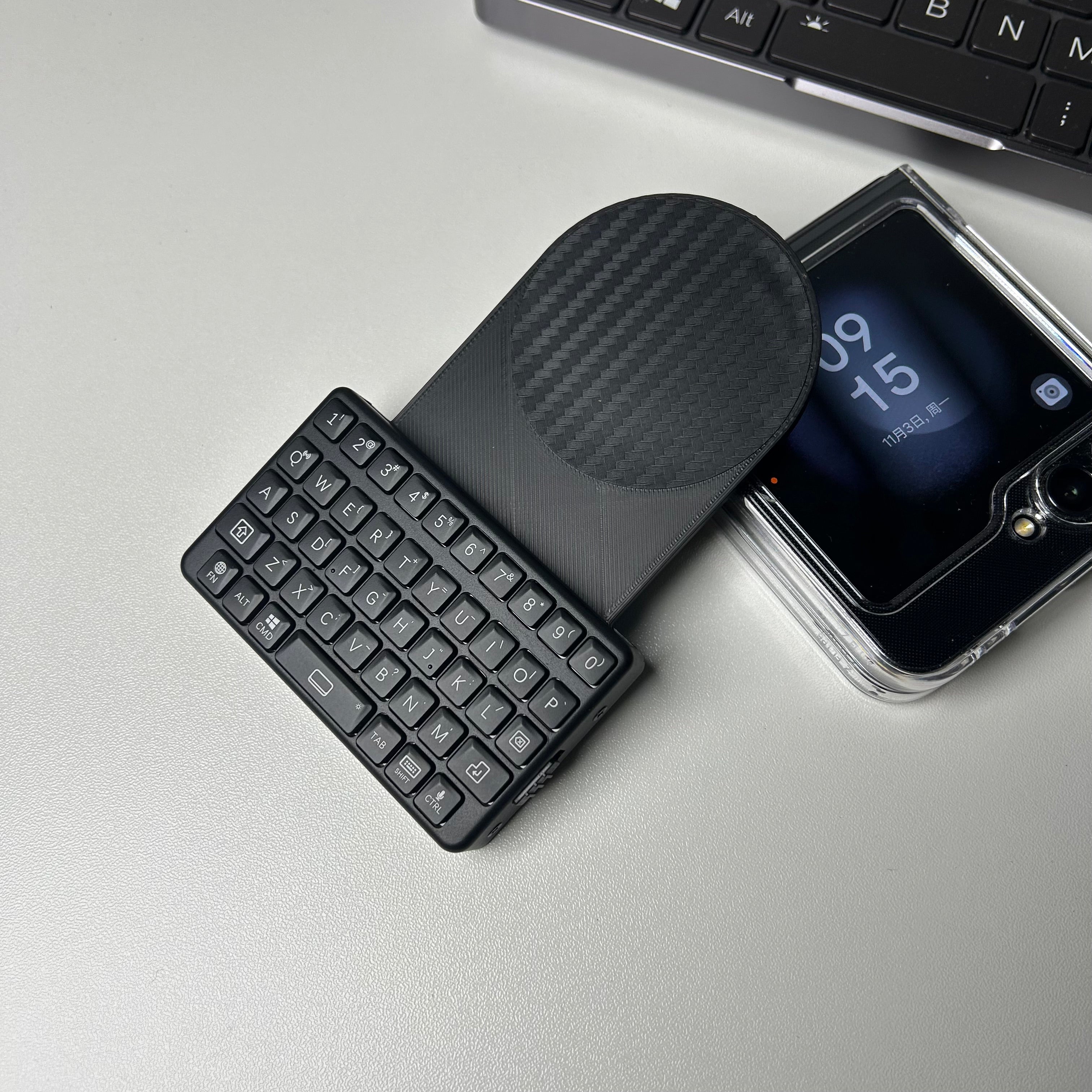 EXKnight Magnetic Keyboard Kit for SamSung Galaxy Z Flip Series