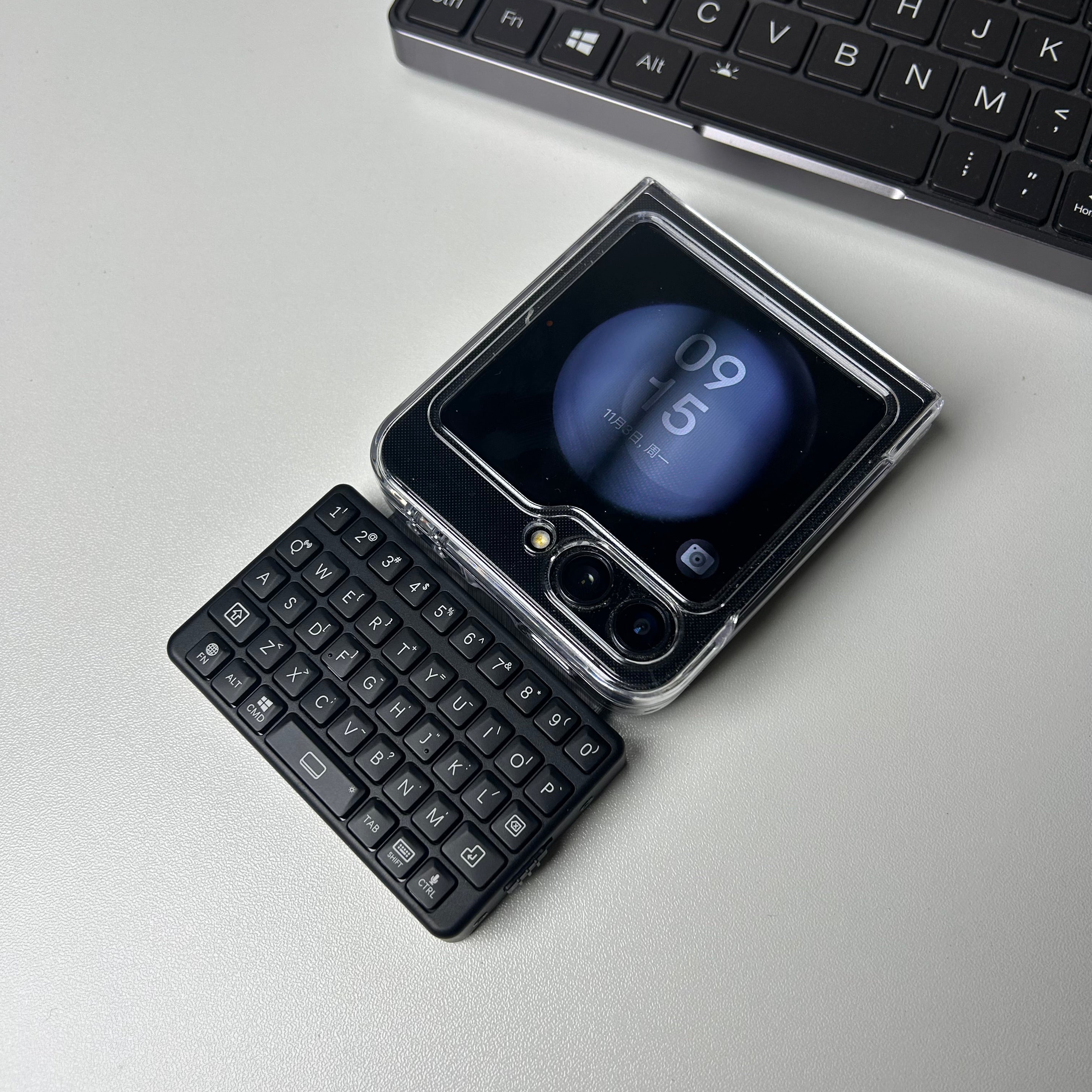 EXKnight Magnetic Keyboard Kit for SamSung Galaxy Z Flip Series