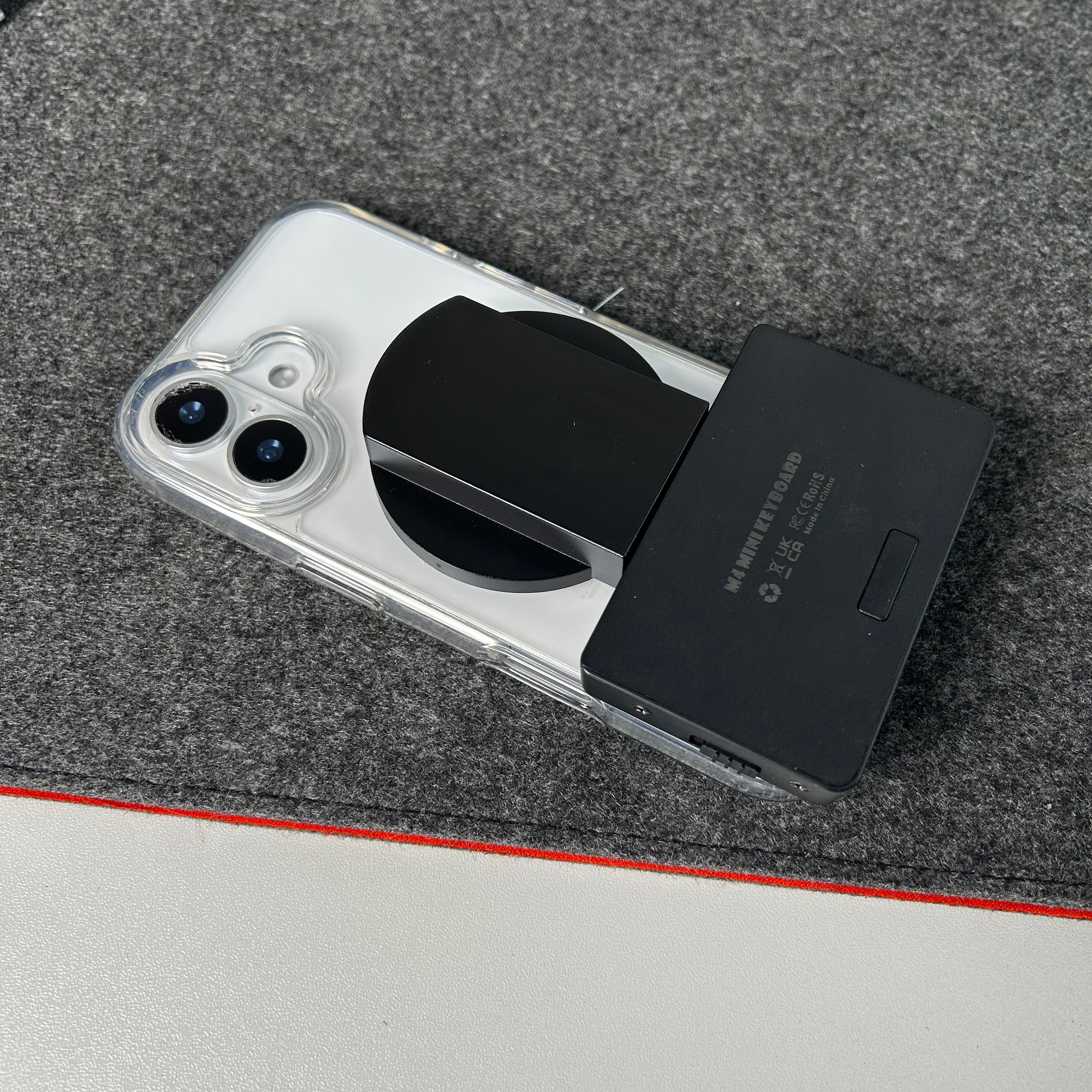 EXKnight Mini Keyboard with Magnetic Extendable Phone Mount